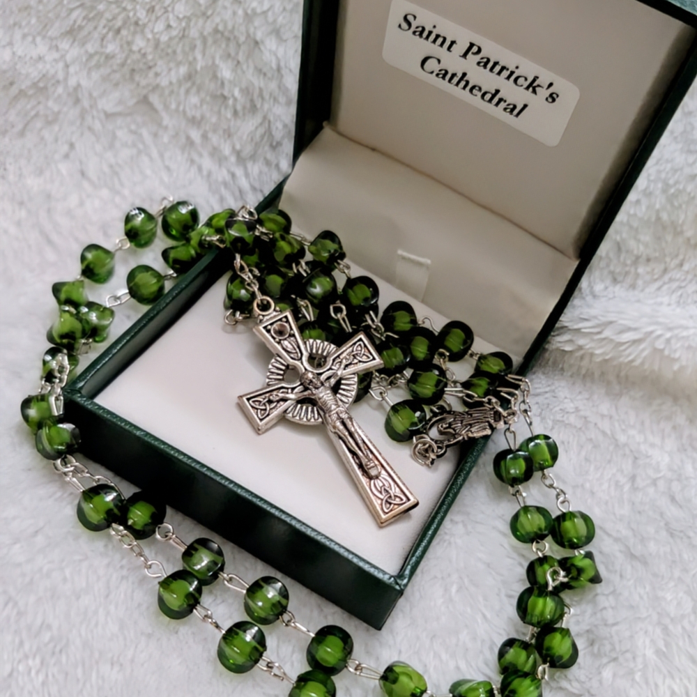 Saint Patrick Green Bead Rosary Pewter Center & Christ INRI Crucifix 7mm Beads